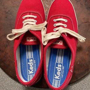 Keds Champion Original RED Canvas Lace-Up Sneaker size 7